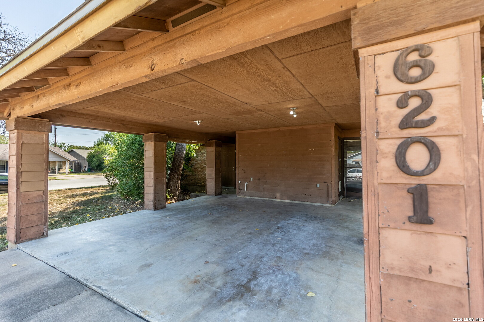 6201 Berkett Cove Austin TX 78745