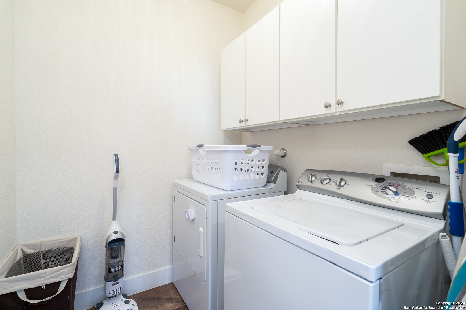 7342 Oak Manor Drive San Antonio TX 78229