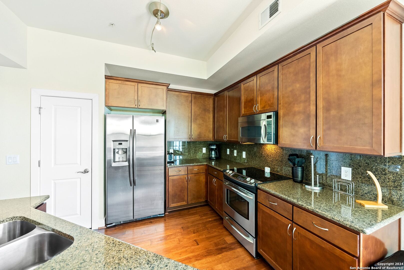 7342 Oak Manor Drive San Antonio TX 78229