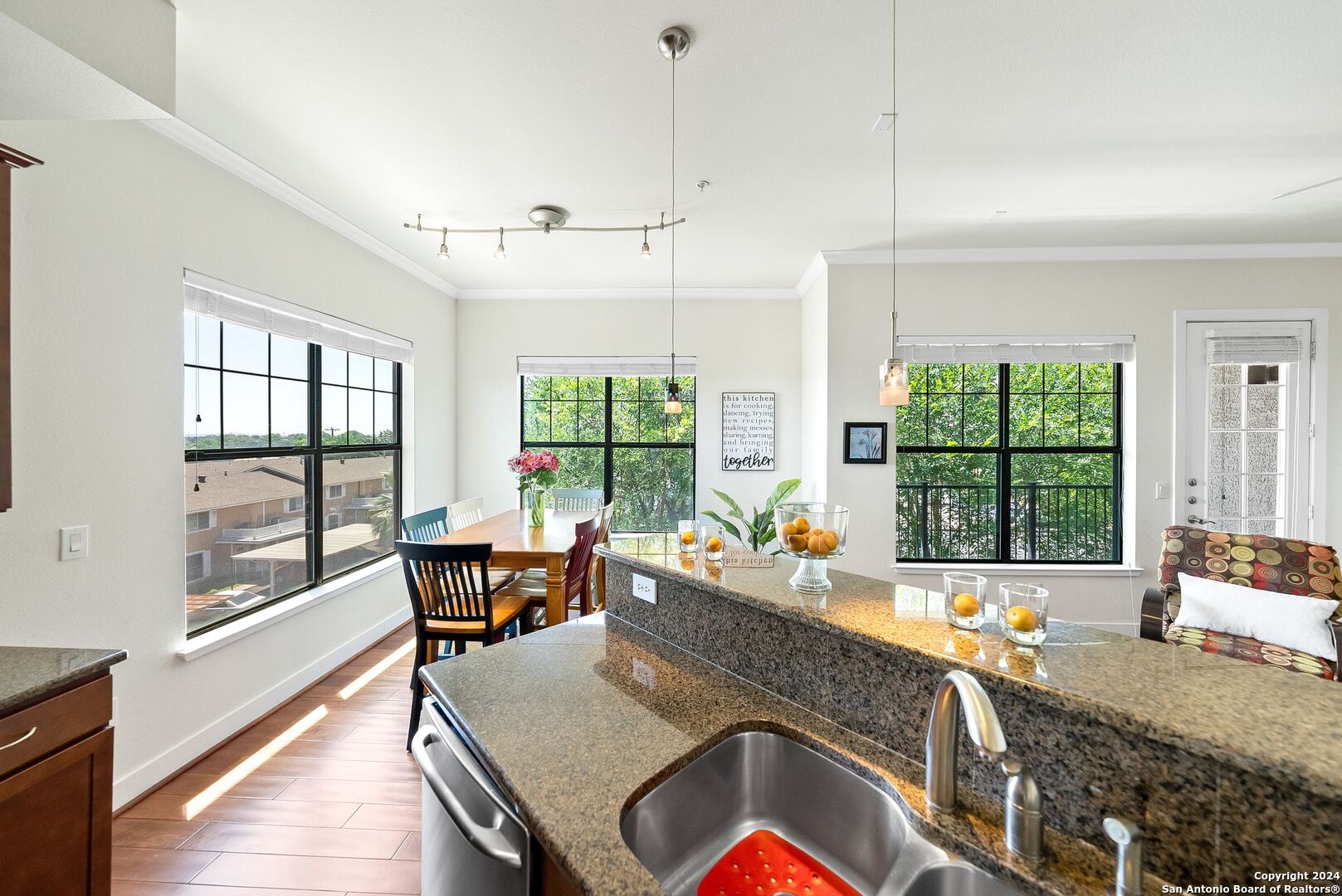 7342 Oak Manor Drive San Antonio TX 78229