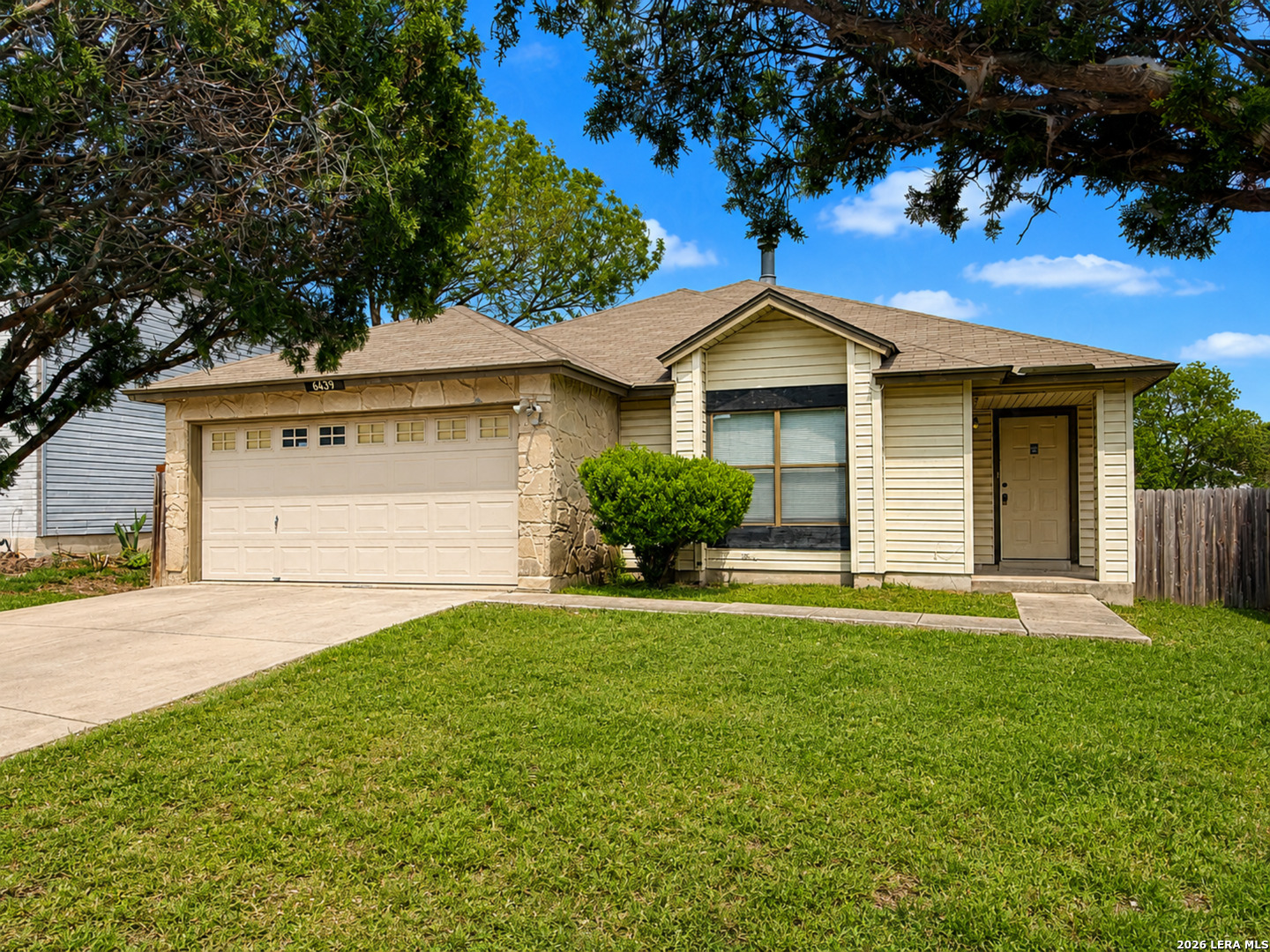 6439 Beech Trail Drive Converse TX 78109