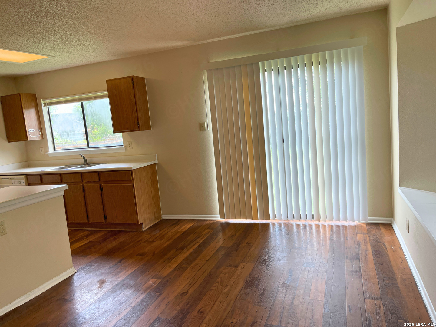 6439 Beech Trail Drive Converse TX 78109
