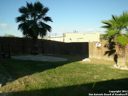 9407 Hacienda Acres San Antonio TX 78245