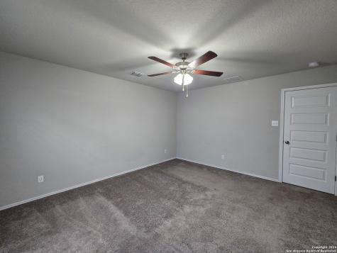 2565 Hiddenbrooke Trace Seguin TX 78155