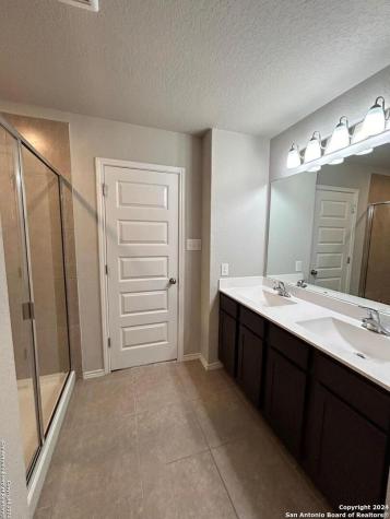 2565 Hiddenbrooke Trace Seguin TX 78155