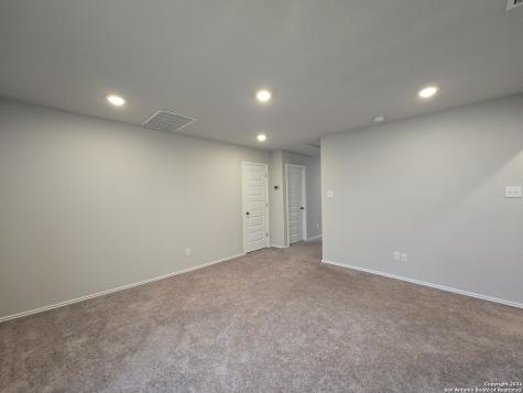 2565 Hiddenbrooke Trace Seguin TX 78155