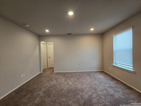 2565 Hiddenbrooke Trace Seguin TX 78155