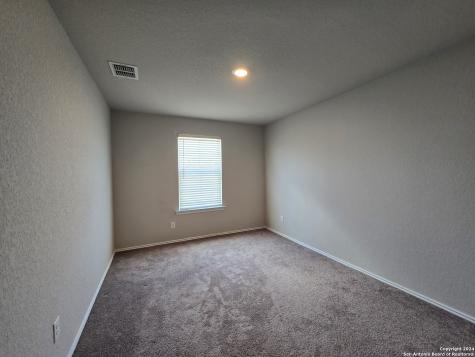 2565 Hiddenbrooke Trace Seguin TX 78155
