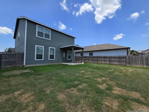 2565 Hiddenbrooke Trace Seguin TX 78155