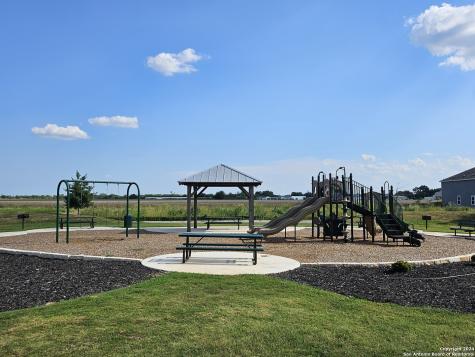 2565 Hiddenbrooke Trace Seguin TX 78155