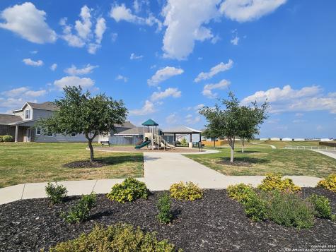 2565 Hiddenbrooke Trace Seguin TX 78155