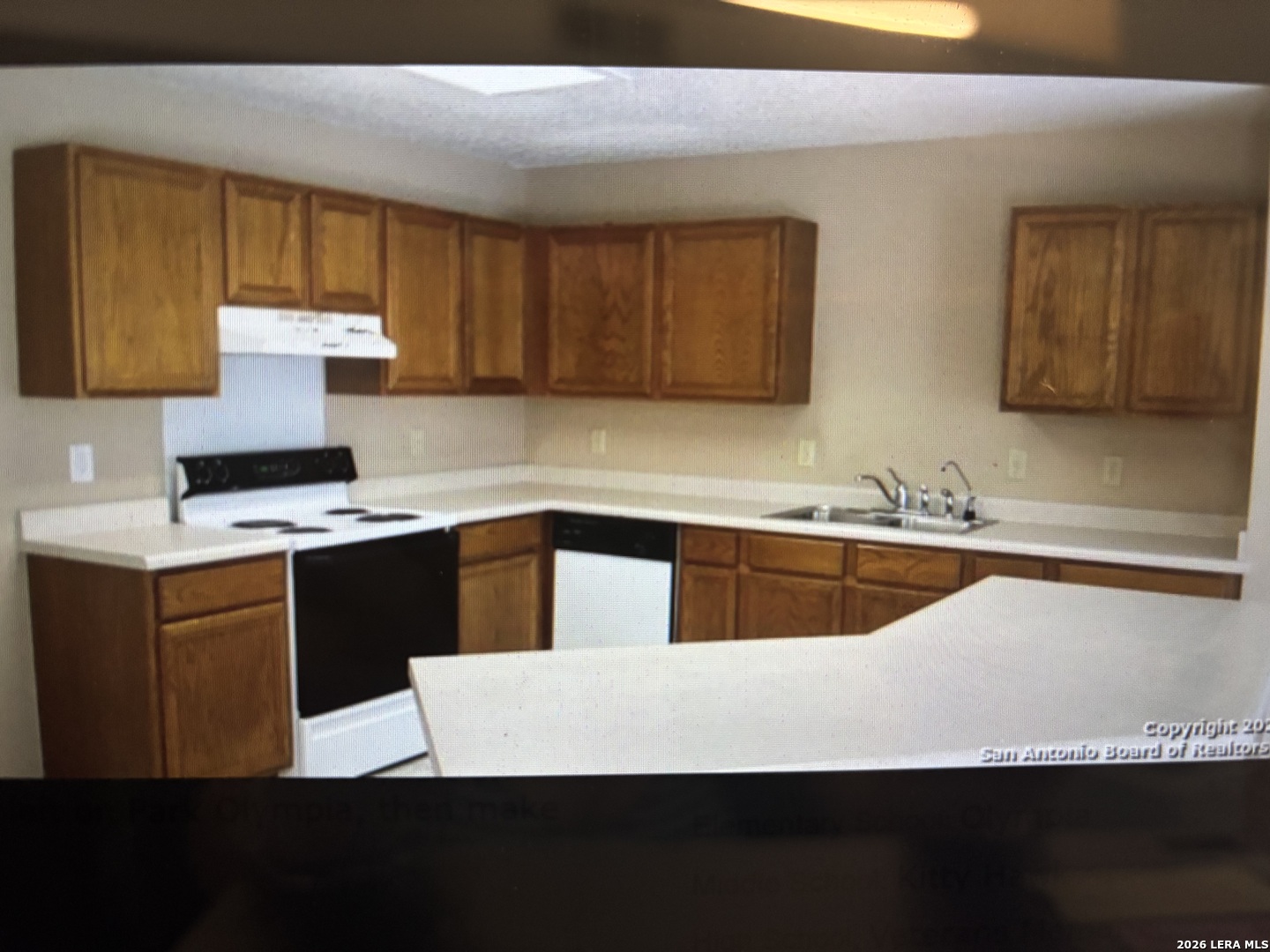 8534 Park Olympia Universal City TX 78148