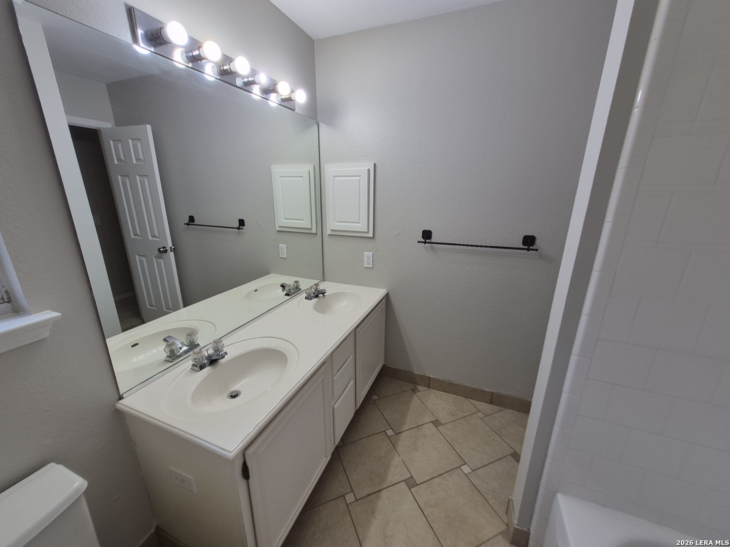 712 Moss Wood Schertz TX 78154