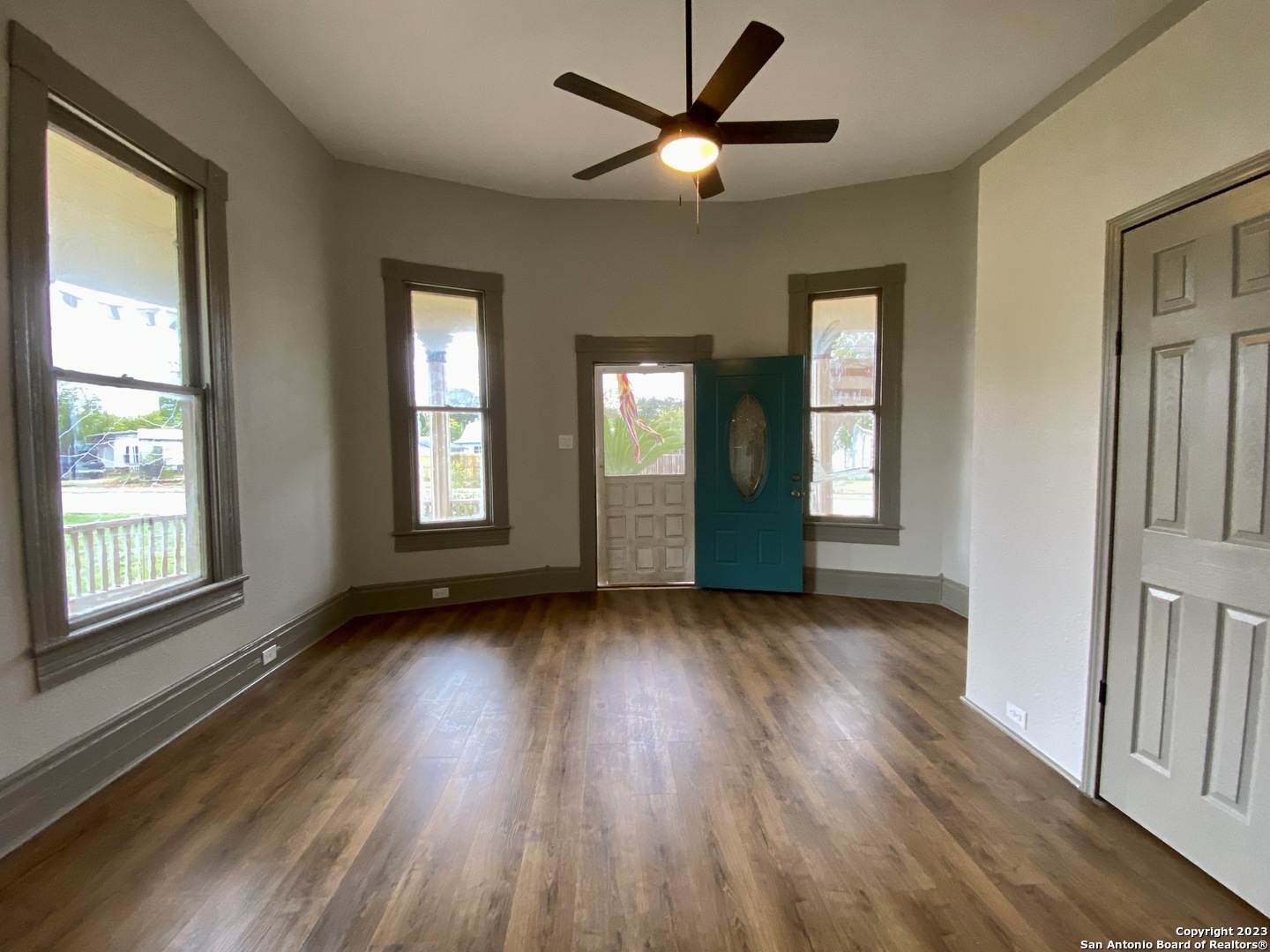 1515 E Southcross Boulevard San Antonio TX 78223