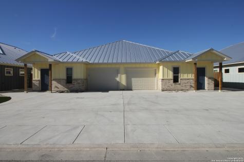 1020 Mellow Breeze New Braunfels TX 78130
