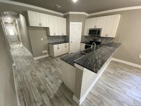 1020 Mellow Breeze New Braunfels TX 78130