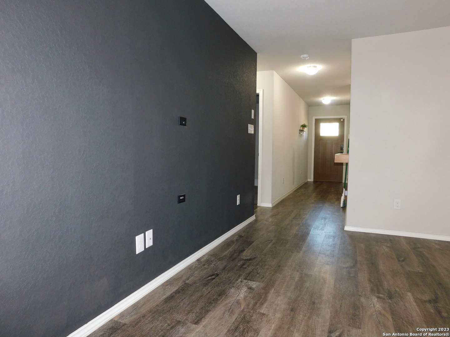 5927 Sunshine Summit Converse TX 78109
