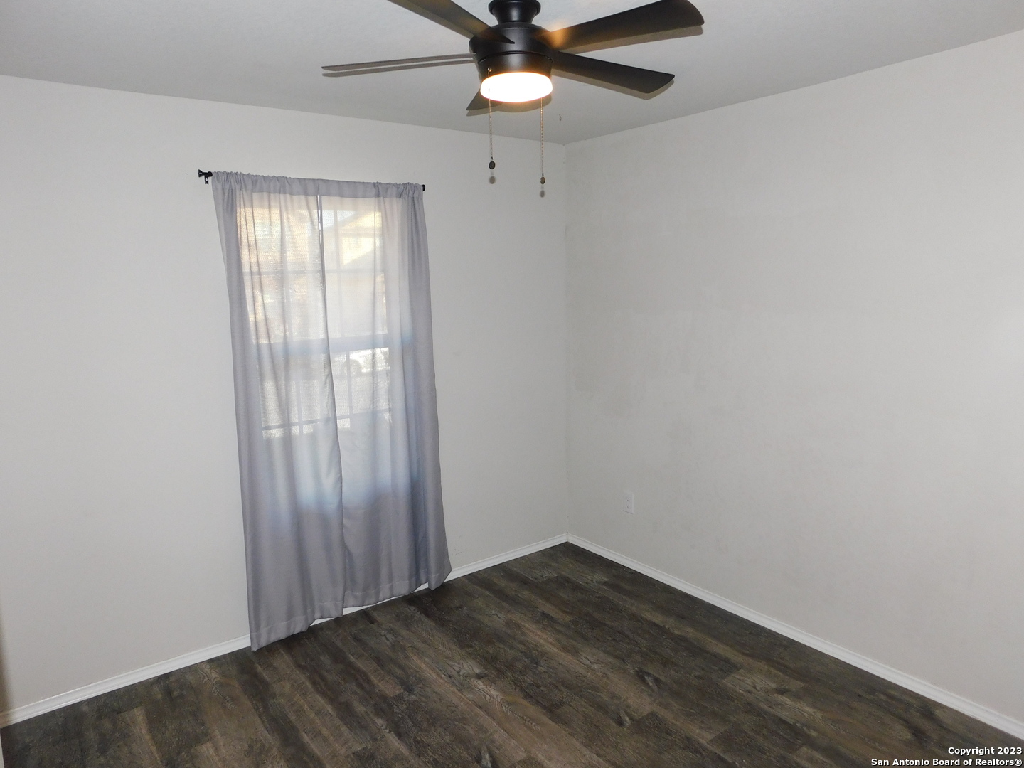5927 Sunshine Summit Converse TX 78109