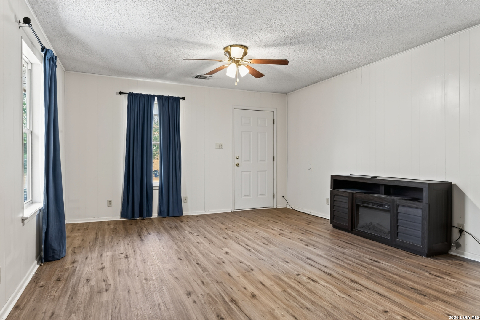 930 County Road 342 Hondo TX 78861
