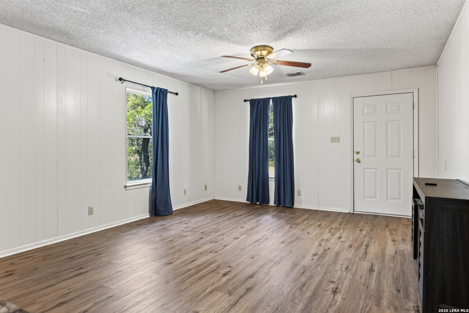 930 County Road 342 Hondo TX 78861