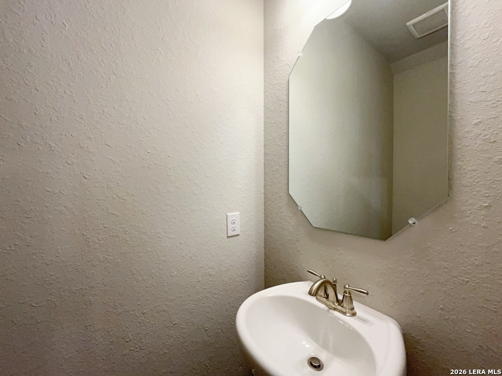 12345 Montgomery Forest San Antonio TX 78252