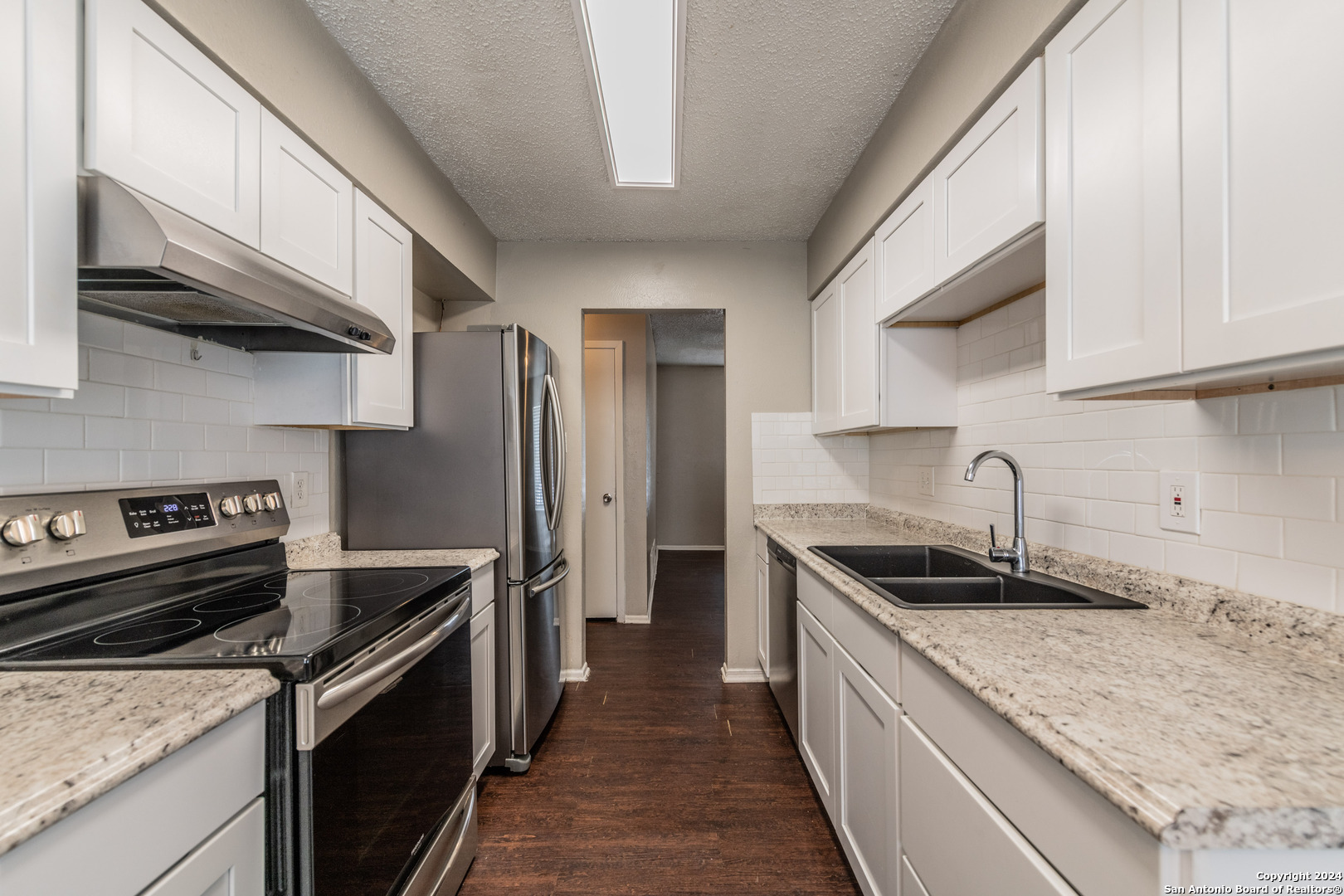 5915 Cliff Ridge San Antonio TX 78250