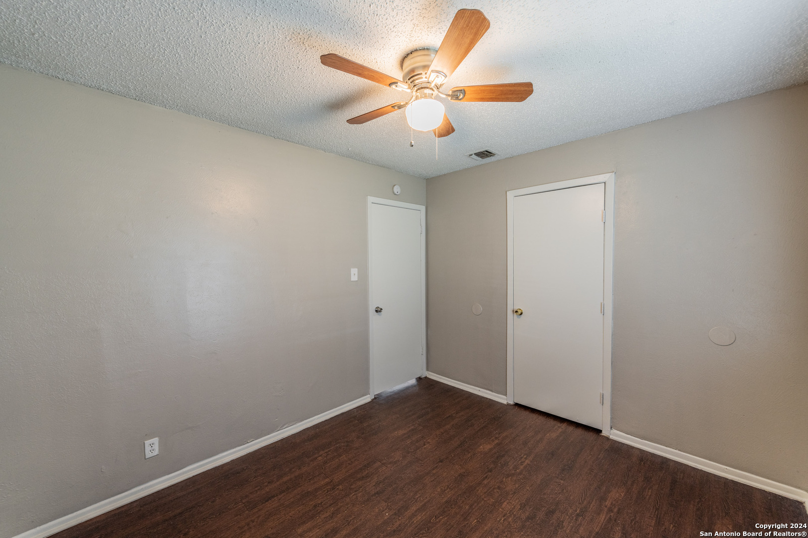 5915 Cliff Ridge San Antonio TX 78250