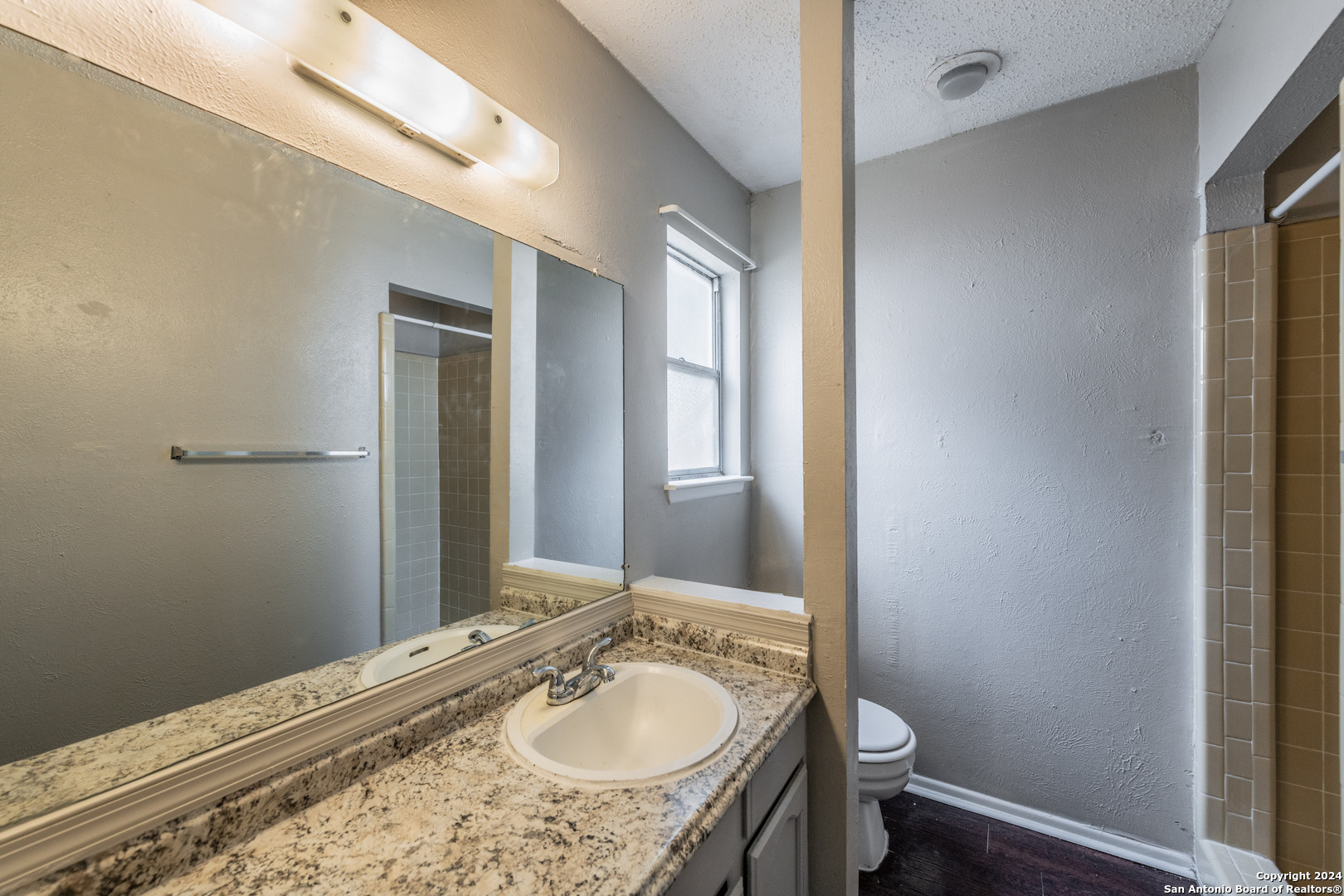 5915 Cliff Ridge San Antonio TX 78250