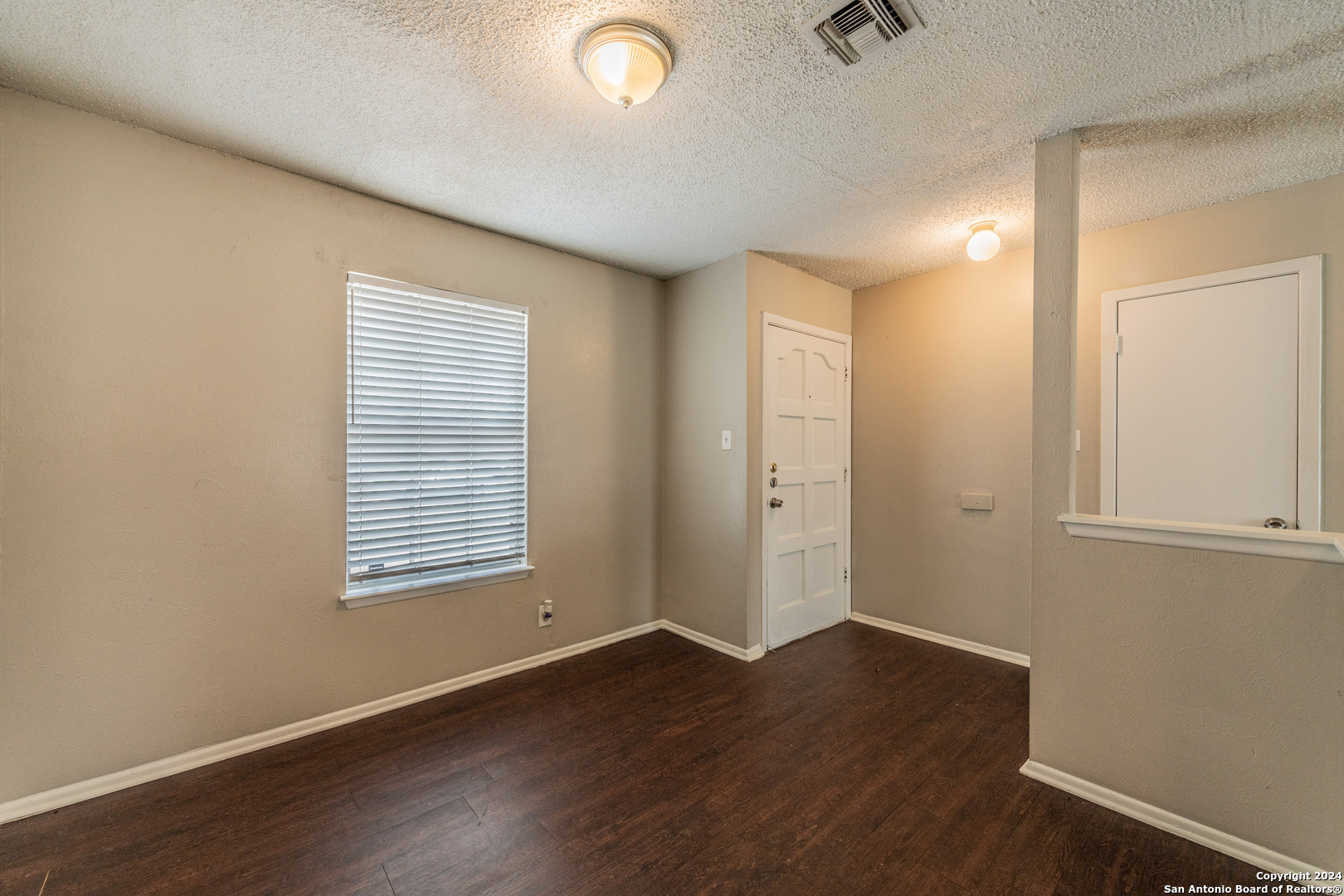 5915 Cliff Ridge San Antonio TX 78250