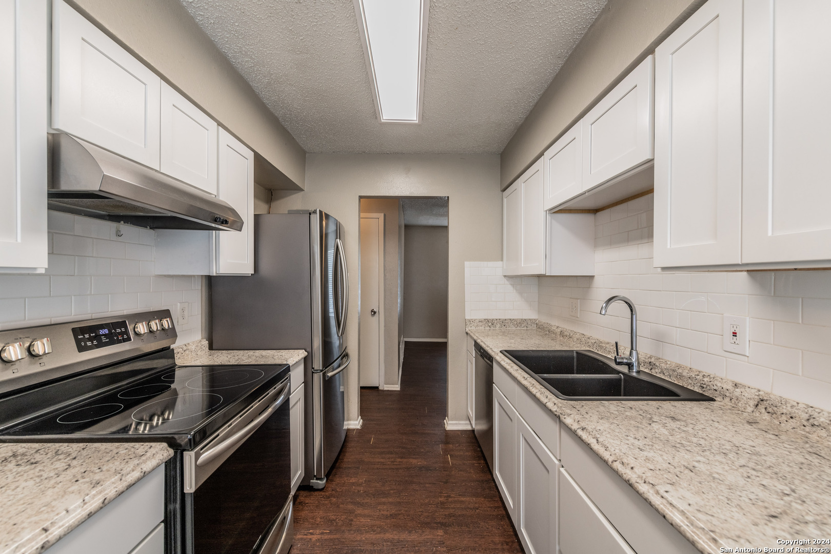 5915 Cliff Ridge San Antonio TX 78250
