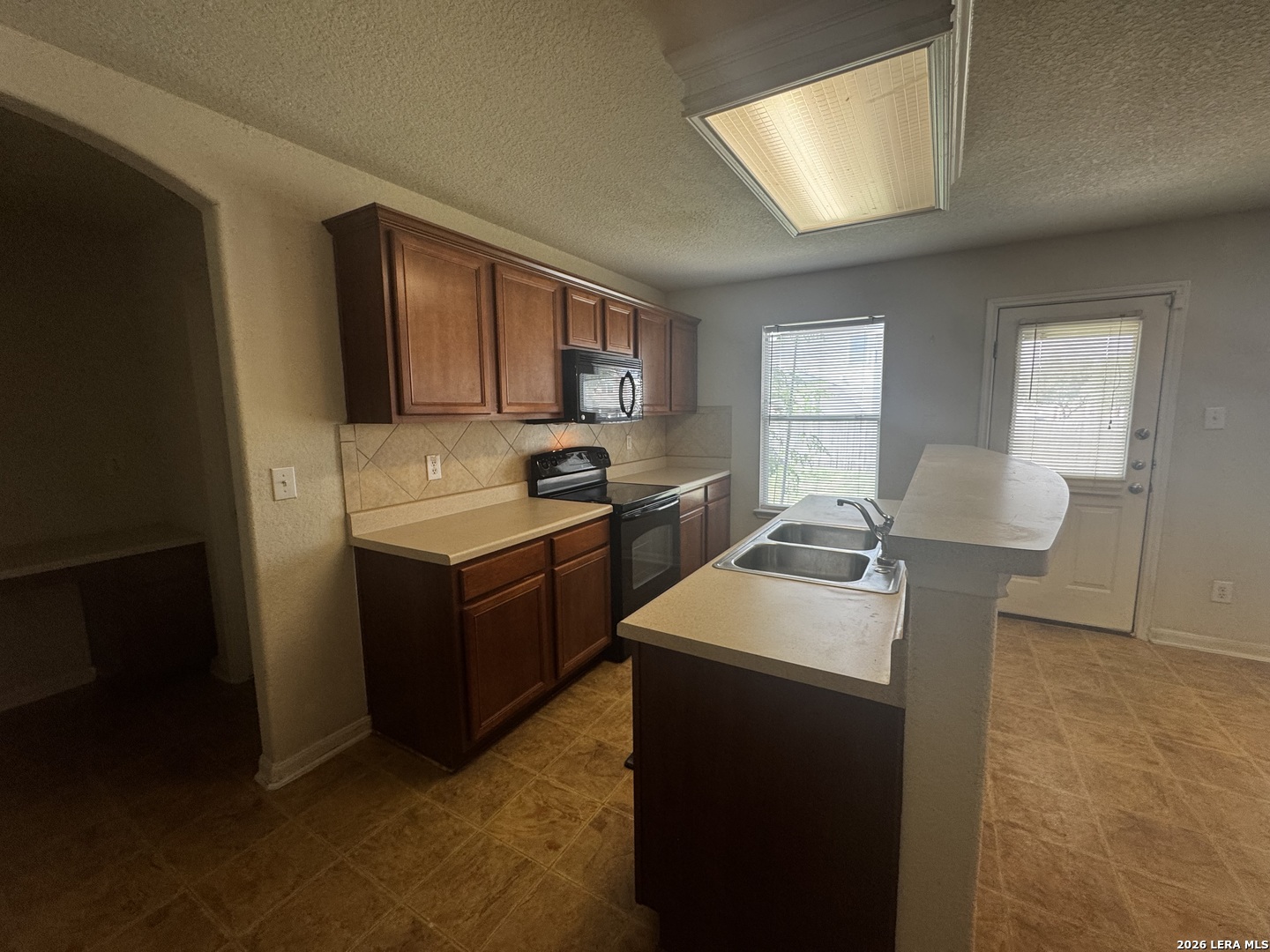 8834 Snow Goose San Antonio TX 78245