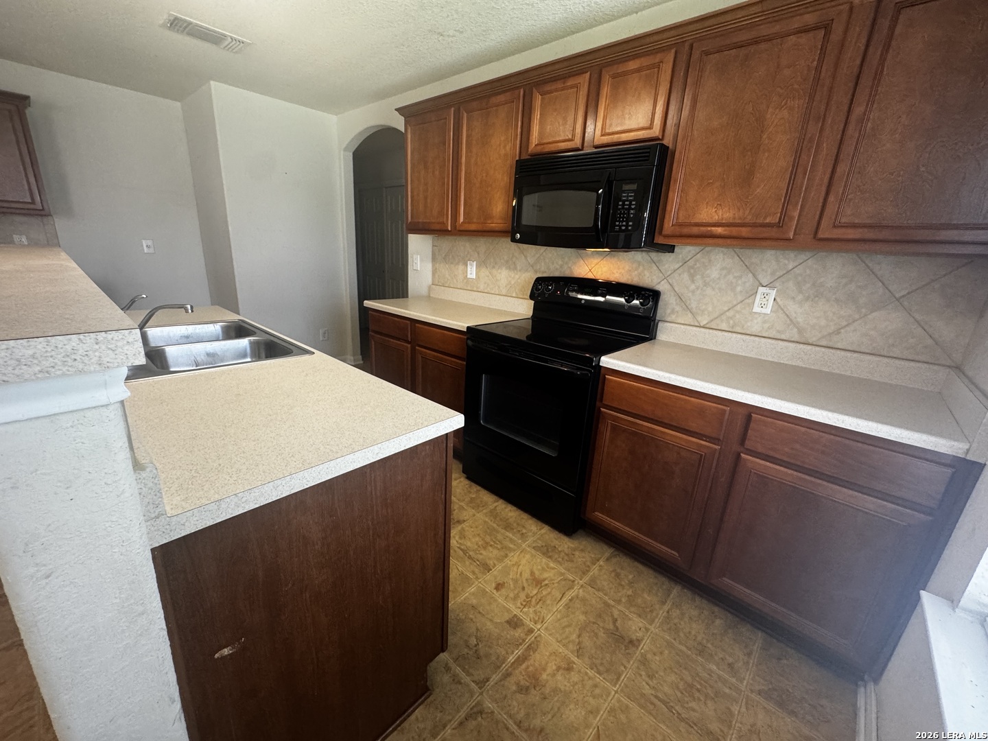 8834 Snow Goose San Antonio TX 78245