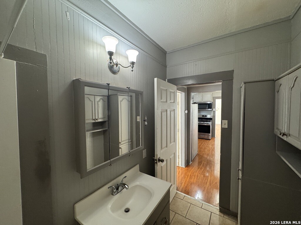 1813 Mckinley Avenue San Antonio TX 78210