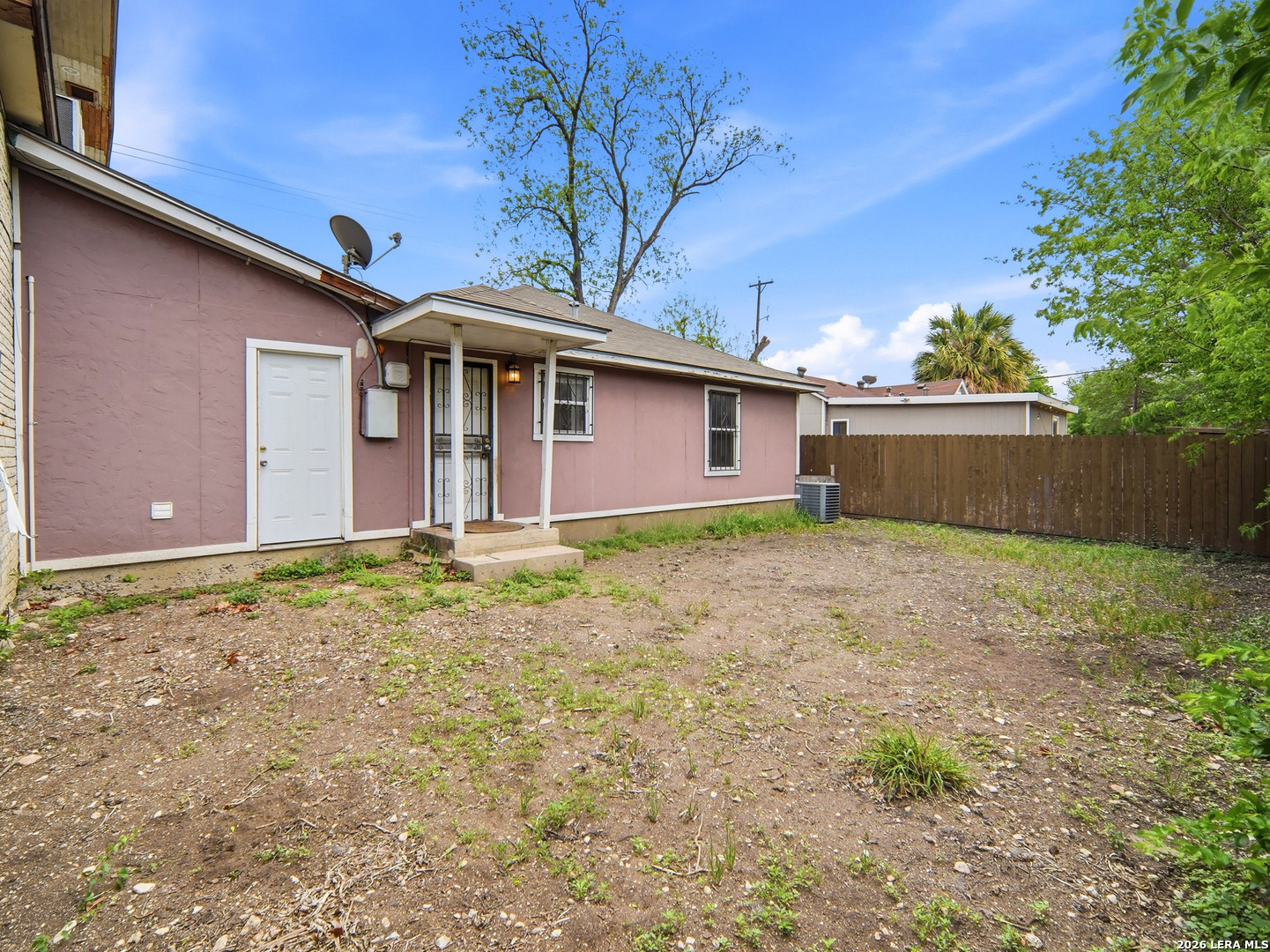 1301 S Palmetto San Antonio TX 78210