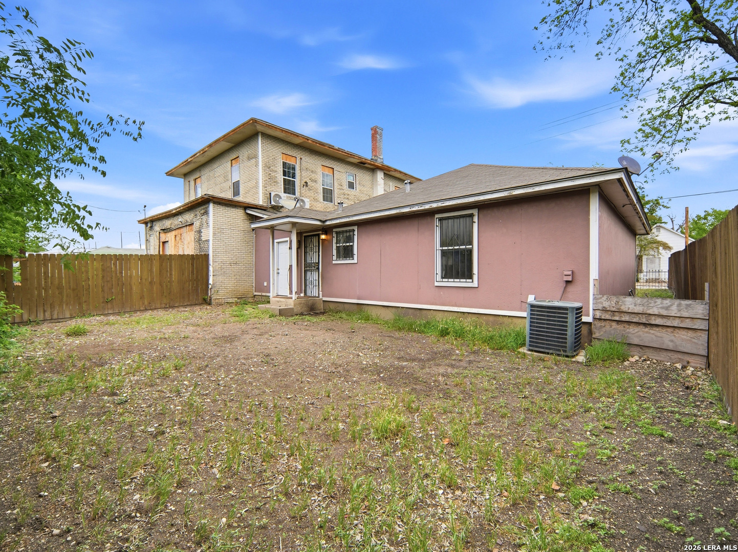 1301 S Palmetto San Antonio TX 78210
