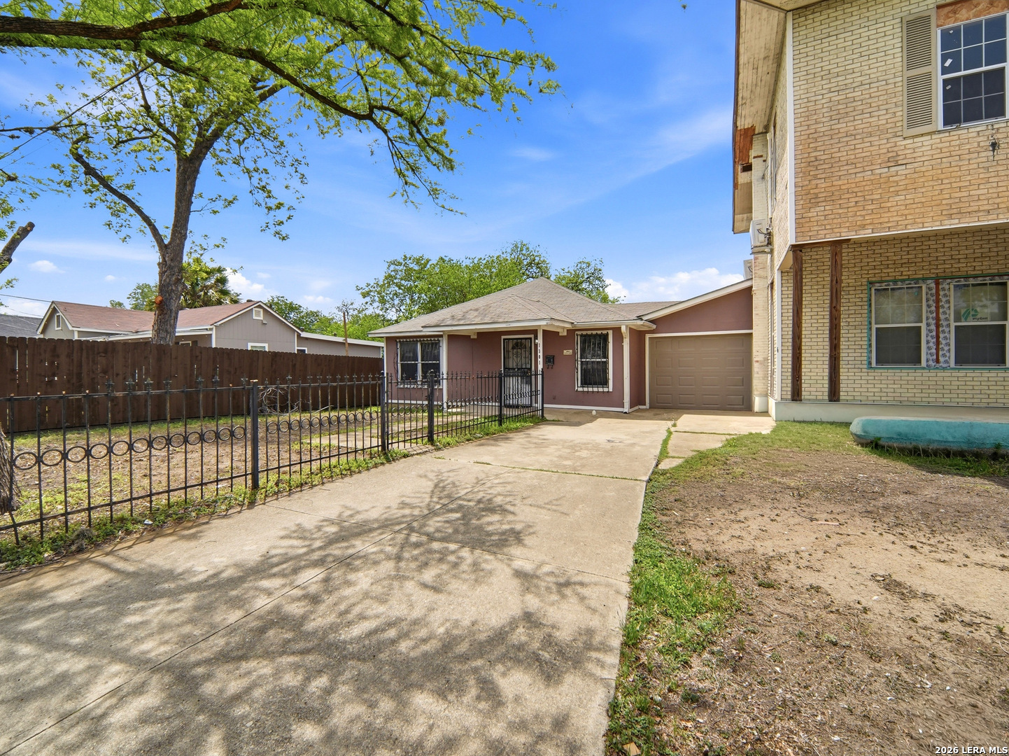 1301 S Palmetto San Antonio TX 78210
