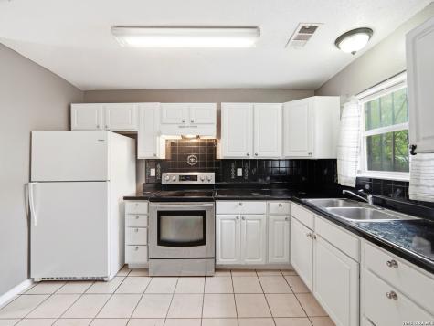 1301 S Palmetto San Antonio TX 78210