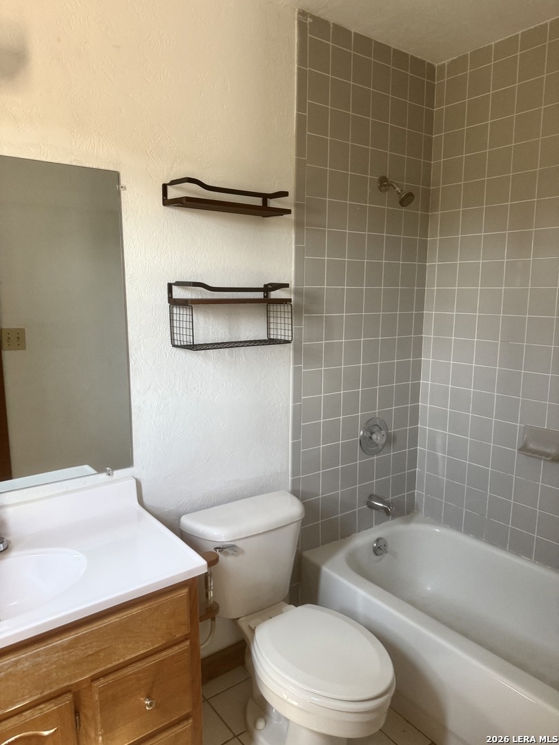 2952 Wofford Beeville TX 78102