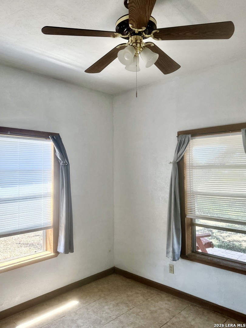 2952 Wofford Beeville TX 78102