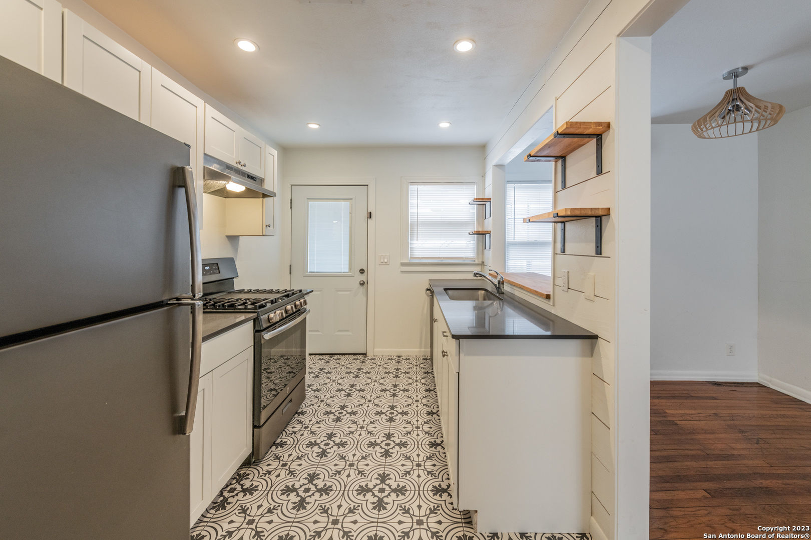 217 Natalen Avenue San Antonio TX 78209