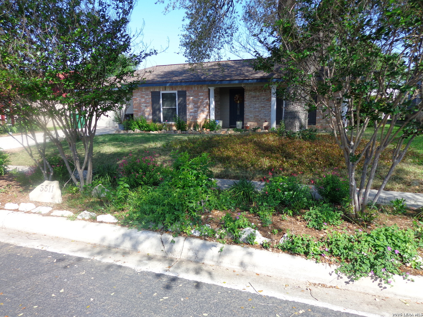 5511 Eaglewood Street San Antonio TX 78233