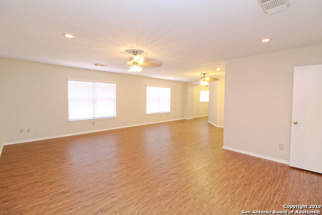 5214 Sagerock Pass San Antonio TX 78247