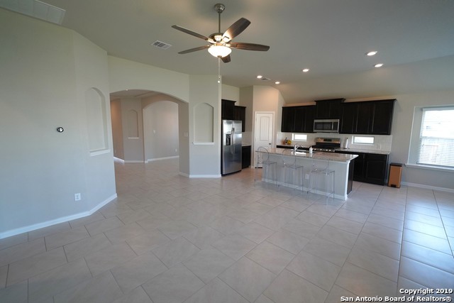 723 Gallorette Bluff San Antonio TX 78245