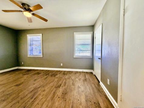 400 Pfeil Street San Antonio TX 78154