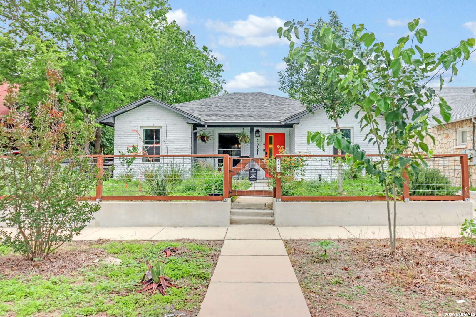 1721 W Mistletoe Avenue San Antonio TX 78201