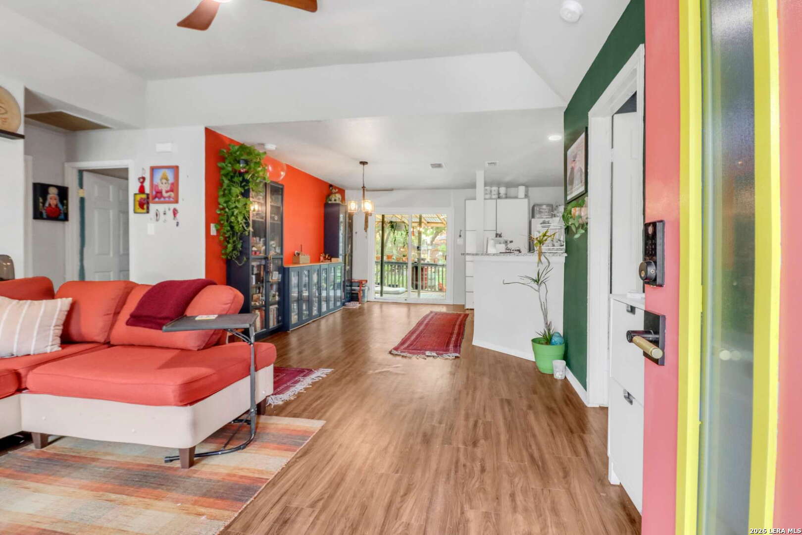 1721 W Mistletoe Avenue San Antonio TX 78201