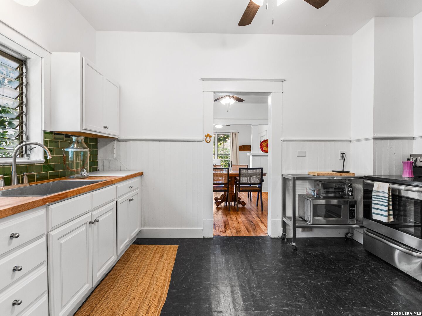 2213 N Flores Street San Antonio TX 78212