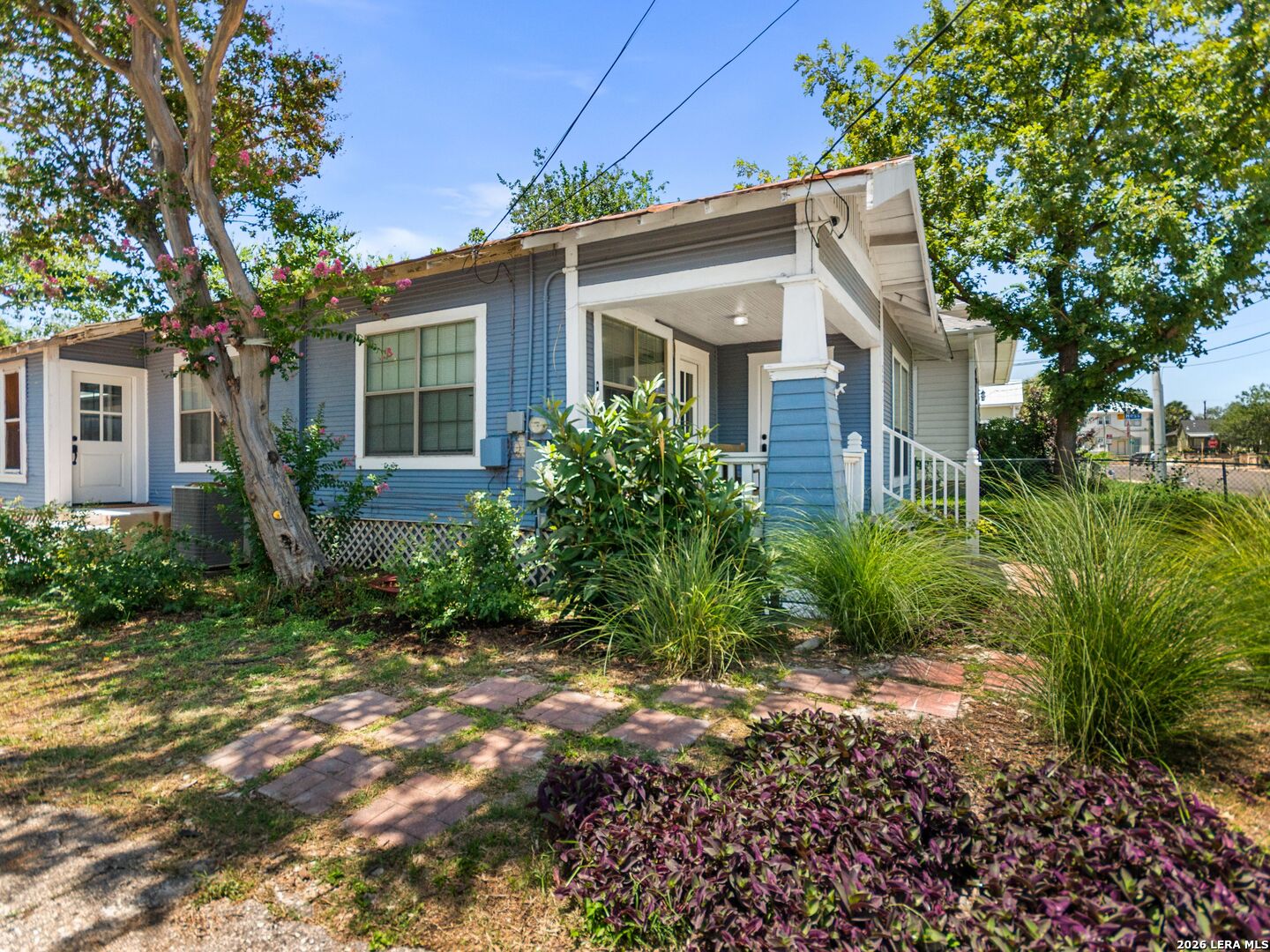2213 N Flores Street San Antonio TX 78212