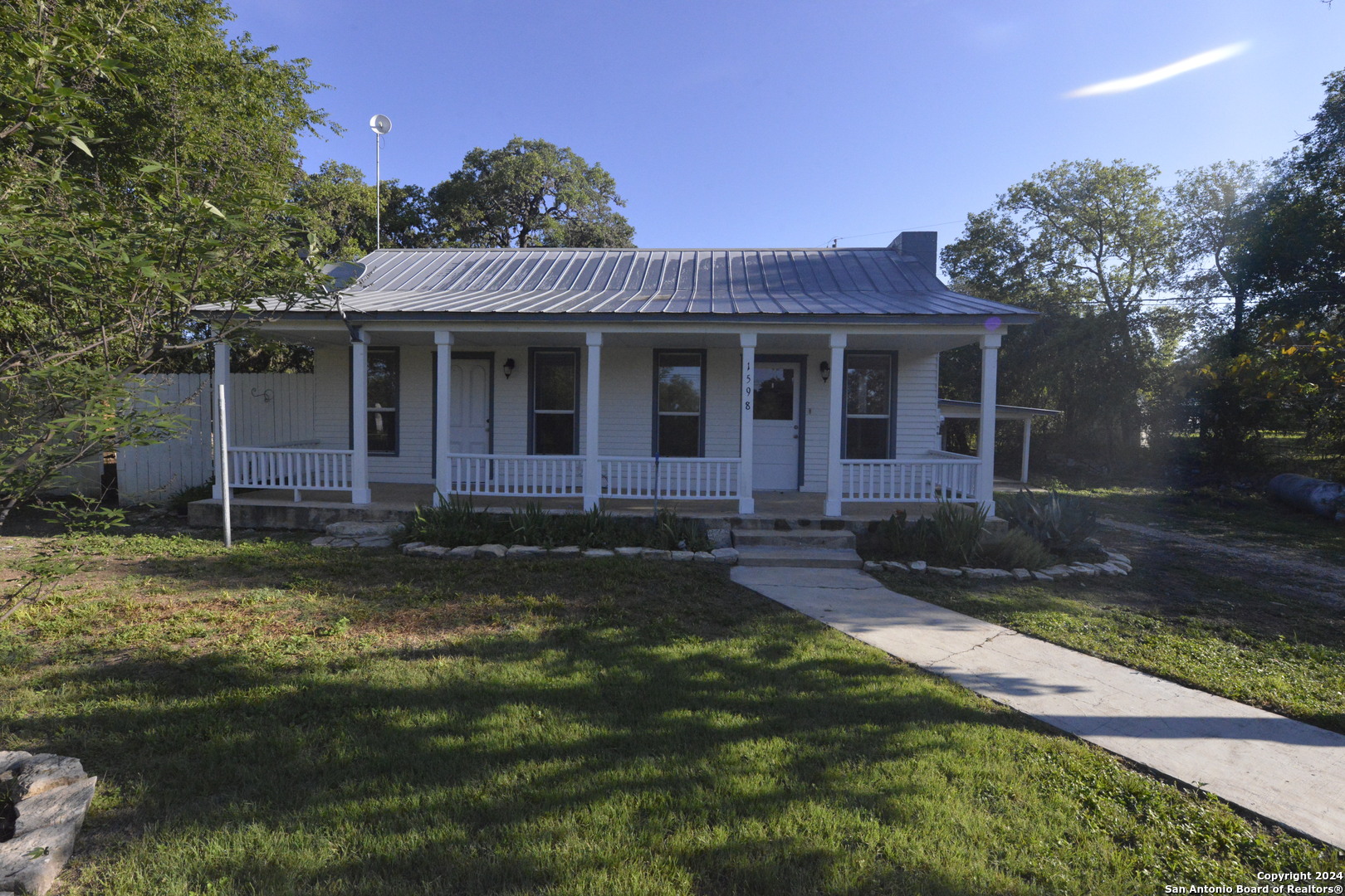 1598 State Highway 16 N Bandera TX 78003