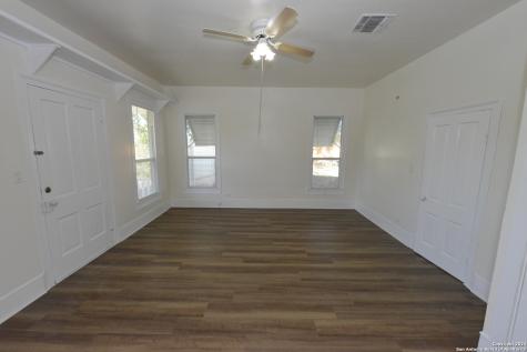 1598 State Highway 16 N Bandera TX 78003